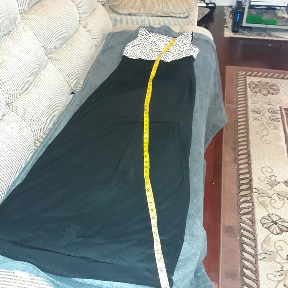 Gown - Picture 2 of 15